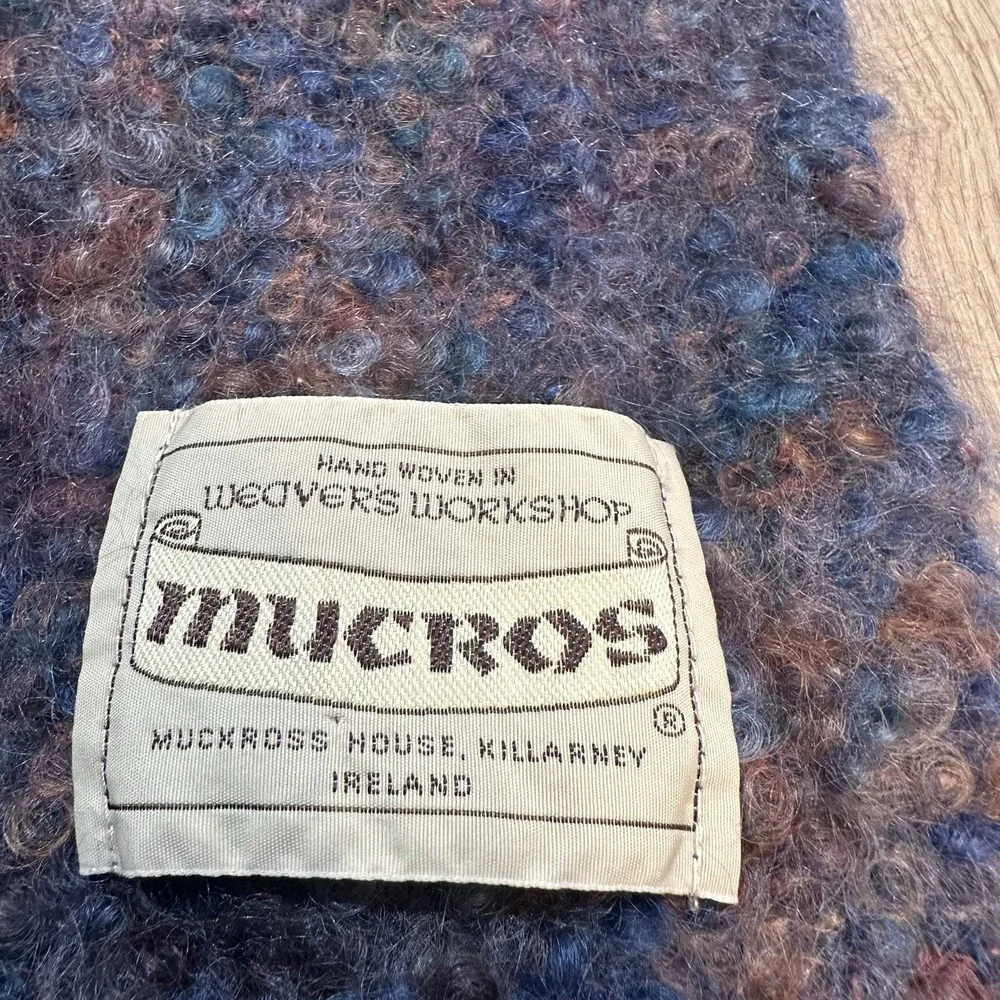 MUCROS IRELAND Hand-Woven Weavers‎ Loopy Shawl Wrap Scarf Mohair Blend Blue